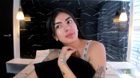 Antonella online show from February 7, 9:15 pm