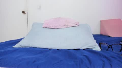 Snapshot of antonella_bonnet_ chatting on February 6, 10:21 pm ANTONELLA online show from February 6, 10:21 pm