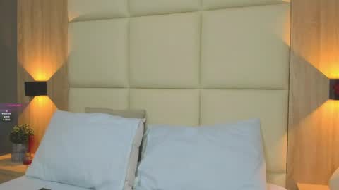 A N T O N E L L A  online show from October 2, 12:37 pm