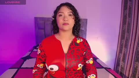 Snapshot of antonella_latin_curvy chatting on September 17, 2:59 am Anne online show from September 17, 2:59 am