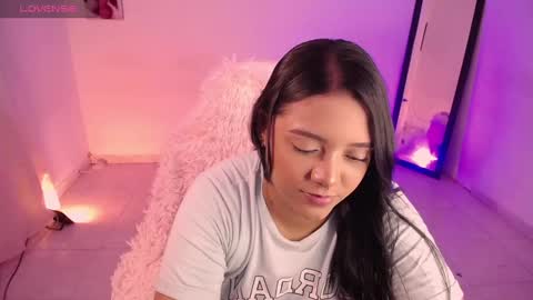 Snapshot of antonella_latin_curvy chatting on September 10, 2:01 am Anne online show from September 10, 2:01 am