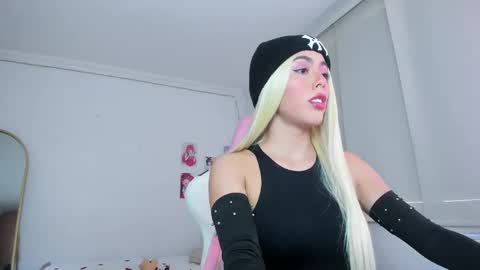 Snapshot of antonellagoddess chatting on February 14, 9:32 pm antonellagoddess online show from February 14, 9:32 pm