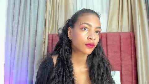 AntonellaHall  online show from March 7, 12:01 pm