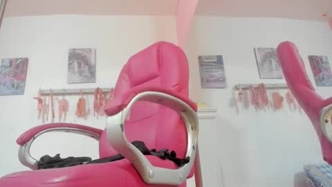 ANTONELLA online show from January 29, 2:00 pm
