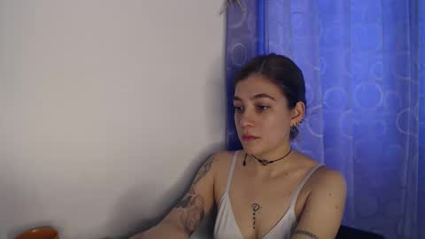 antonia0824 online show from February 11, 4:44 pm