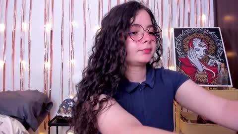 Snapshot of antoniart_ chatting on January 24, 3:11 am Antonia online show from January 24, 3:11 am