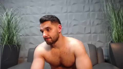 HI My name is Antonio online show from February 14, 8:05 pm