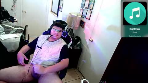 Snapshot of antonnastyfreak chatting on October 6, 12:07 am antonnastyfreak online show from October 6, 12:07 am