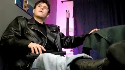 antonnello_ online show from May 23, 3:13 am