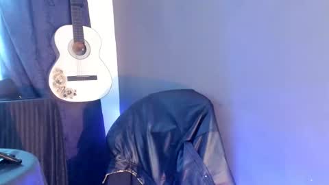 antonnello_ online show from December 2, 4:38 pm