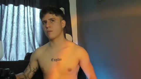 antonnello_ online show from October 15, 4:52 pm