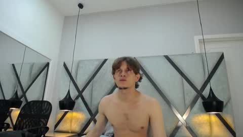 leon online show from November 16, 6:48 am