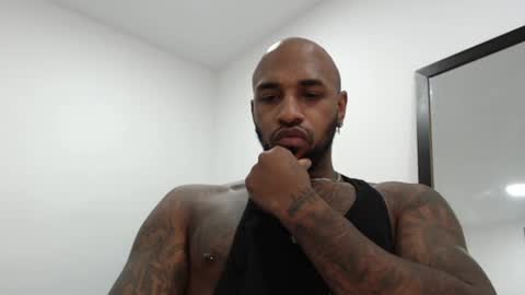 Snapshot of antwanblack11 chatting on December 24, 3:05 pm antwanblack11 online show from December 24, 3:05 pm