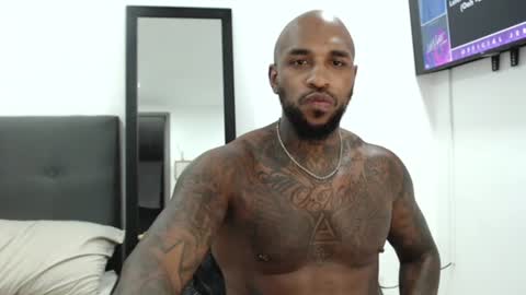 Snapshot of antwanblack11 chatting on February 25, 6:14 am antwanblack11 online show from February 25, 6:14 am