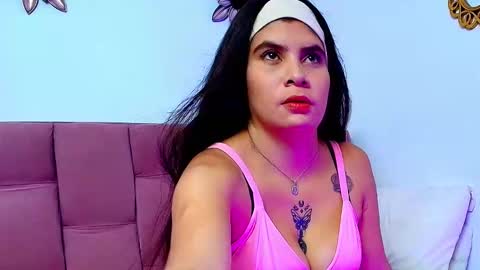 Any lovee online show from September 22, 1:04 pm