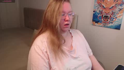 Snapshot of anya_muna chatting on December 7, 6:21 pm Anya Muna online show from December 7, 6:21 pm