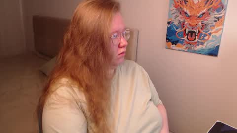 Snapshot of anya_muna chatting on December 10, 5:11 pm Anya Muna online show from December 10, 5:11 pm