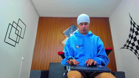 anyelo_sexyhot online show from January 23, 11:26 am