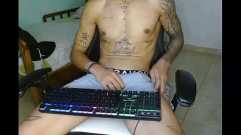 Snapshot of aphal_hot23 chatting on March 7, 1:07 pm aphal_hot23 online show from March 7, 1:07 pm