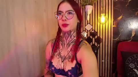 aphrodite__bloom online show from June 2, 10:34 pm
