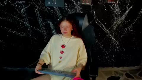 aphrodite online show from October 2, 10:19 pm