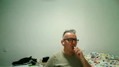 furry bear online show from January 2, 8:46 pm