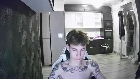 Snapshot of aplant_ chatting on September 19, 10:24 pm aplant_ online show from September 19, 10:24 pm