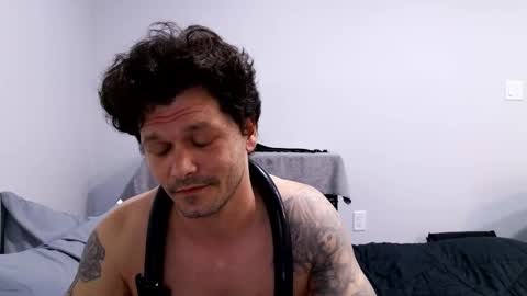 apocalypse_cream online show from March 2, 7:15 am