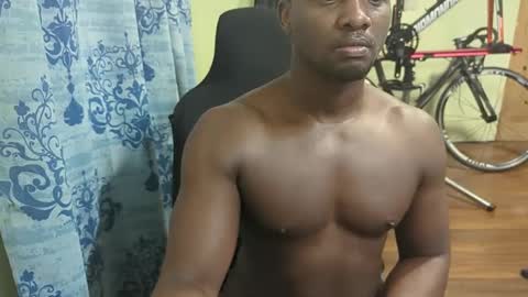 Snapshot of apollodarkmn chatting on February 25, 1:20 am apollodarkmn online show from February 25, 1:20 am