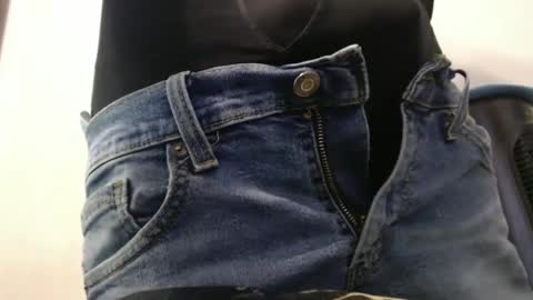 Snapshot of apollofoxxx69 chatting on September 19, 12:53 pm apollofoxxx69 online show from September 19, 12:53 pm