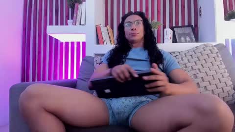apolo_crus online show from February 6, 11:42 am