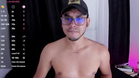 Snapshot of apolo_jake chatting on February 25, 2:03 am Luca. online show from February 25, 2:03 am