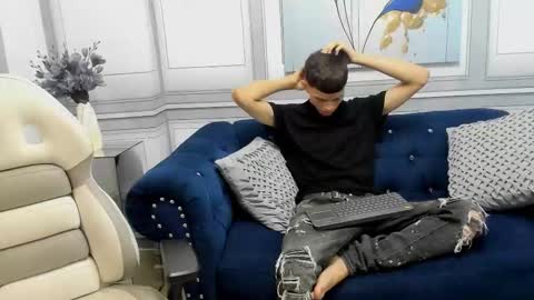   online show from March 22, 1:31 am