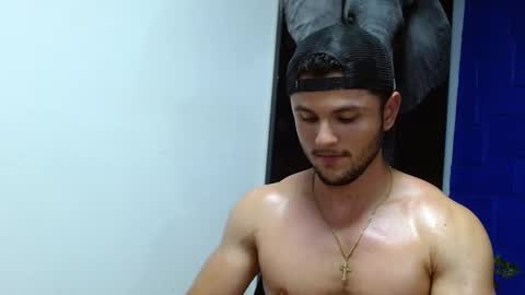 Snapshot of apolo_klein1 chatting on March 8, 9:28 am Apolo online show from March 8, 9:28 am
