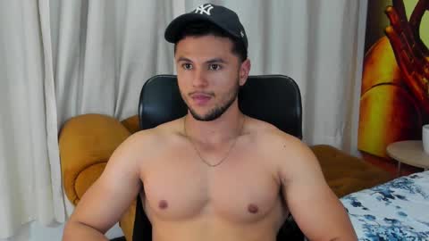 Snapshot of apolo_klein1 chatting on February 23, 6:38 am Apolo online show from February 23, 6:38 am