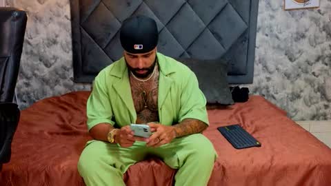 Apolo online show from November 23, 12:30 am