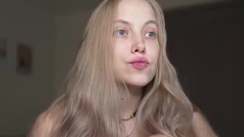  REYNA  my friend   online show from November 16, 5:04 pm