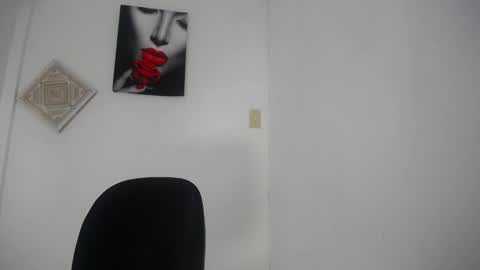 Aprhillove online show from December 17, 7:39 am