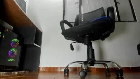 Aprhillove online show from July 10, 4:34 pm