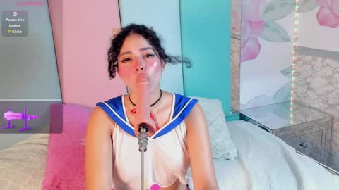 Snapshot of apriil_cute chatting on January 17, 2:39 pm April online show from January 17, 2:39 pm