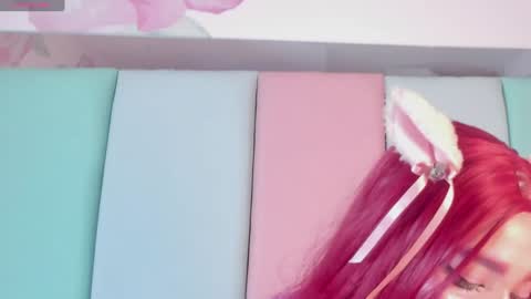 Snapshot of apriil_cute chatting on January 10, 2:13 pm April online show from January 10, 2:13 pm