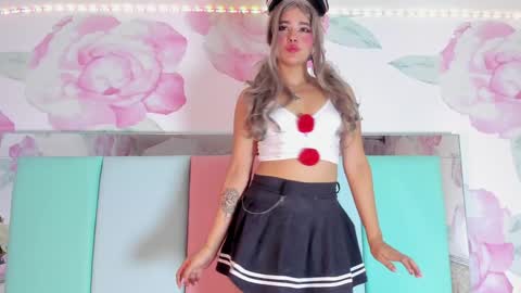 Snapshot of apriil_cute chatting on January 30, 3:19 pm April online show from January 30, 3:19 pm