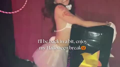   online show from October 21, 12:10 pm