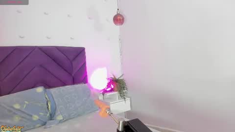 aprilberri online show from June 23, 3:36 am