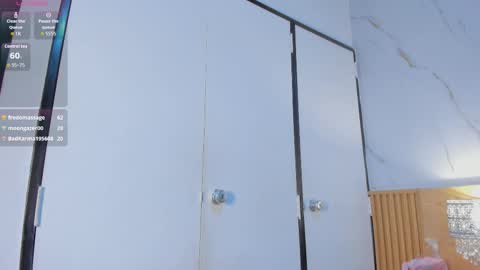 aprilgrey111 online show from March 8, 2:04 am