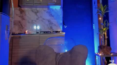 aprillebony319262 online show from January 7, 7:13 am