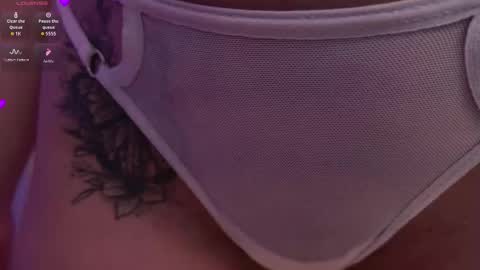 Snapshot of aprilrhodes_ chatting on September 14, 3:53 am April Rhodes online show from September 14, 3:53 am