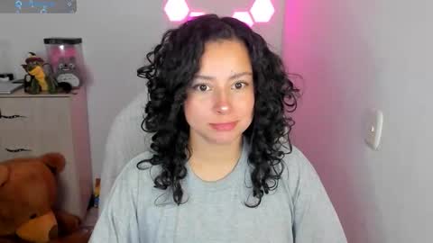 aqua emilly online show from December 2, 11:25 pm