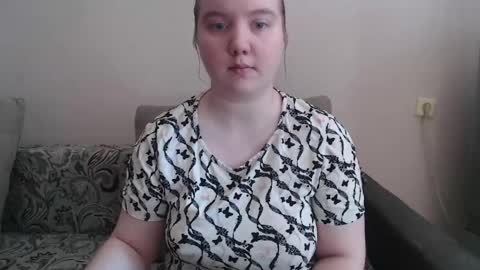 Josefin online show from April 28, 4:39 am