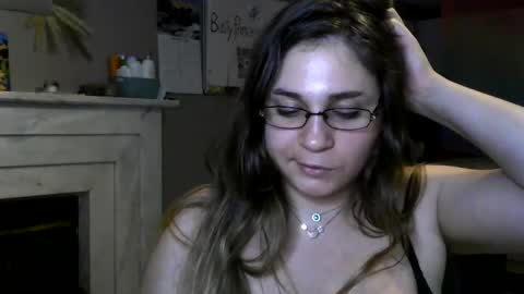 Snapshot of arabbustybeauty chatting on January 18, 7:28 am BustyPrincessLeila online show from January 18, 7:28 am
